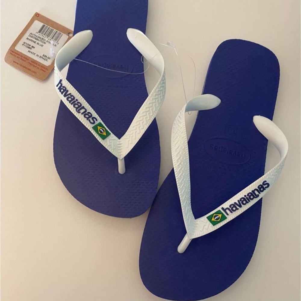 8 M or 9/10 W Havianas  NWT